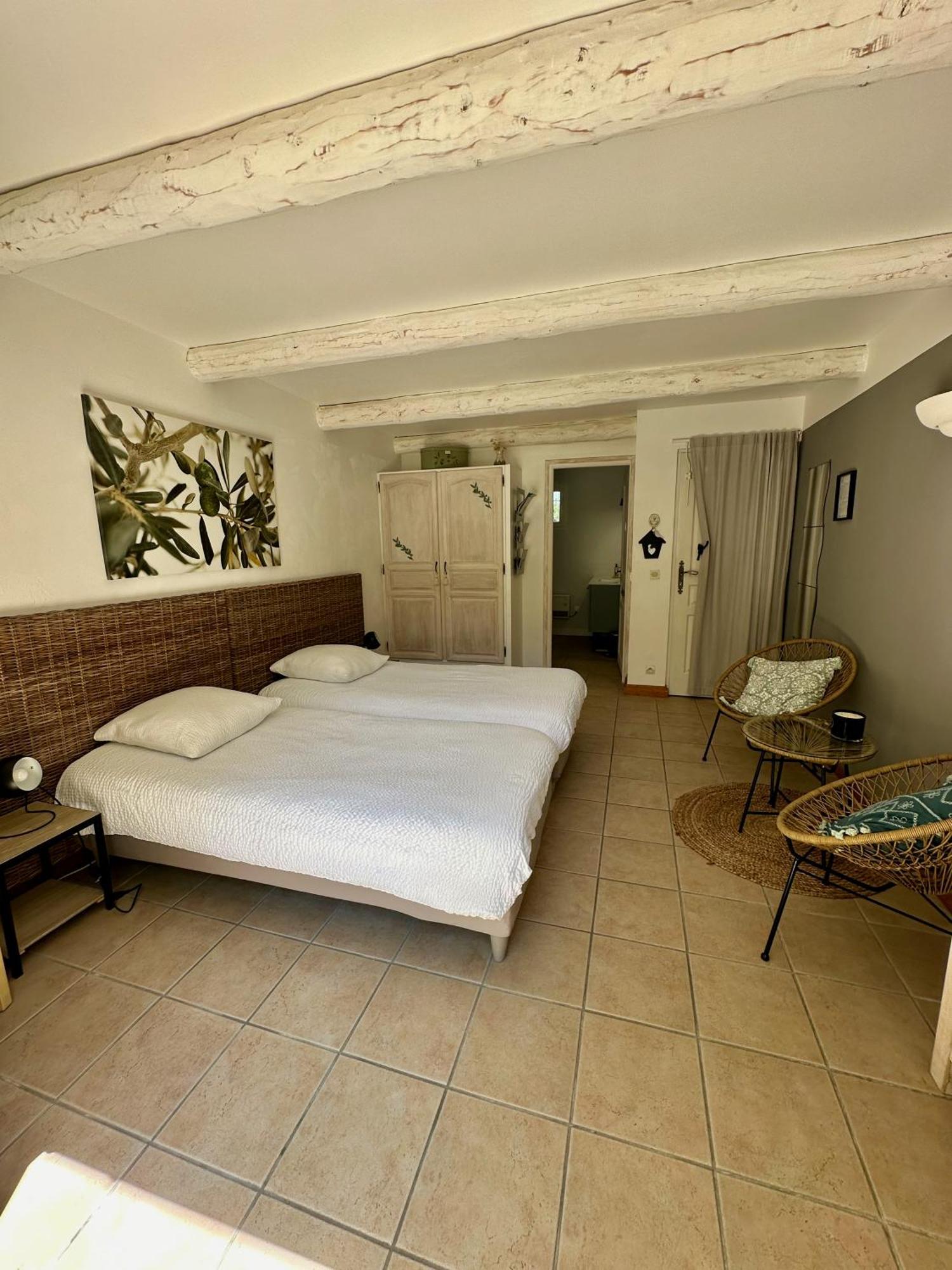 Pierres-Blanches Hotel Венаск Стая снимка
